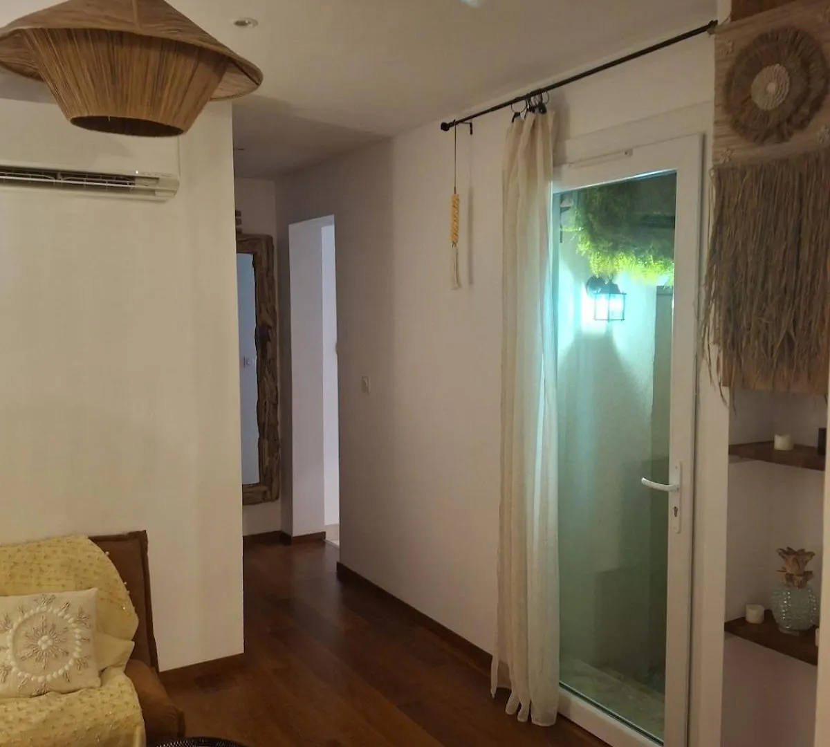 Votre Location Tout Confort Lançon-Provence 0*,  Franciaország